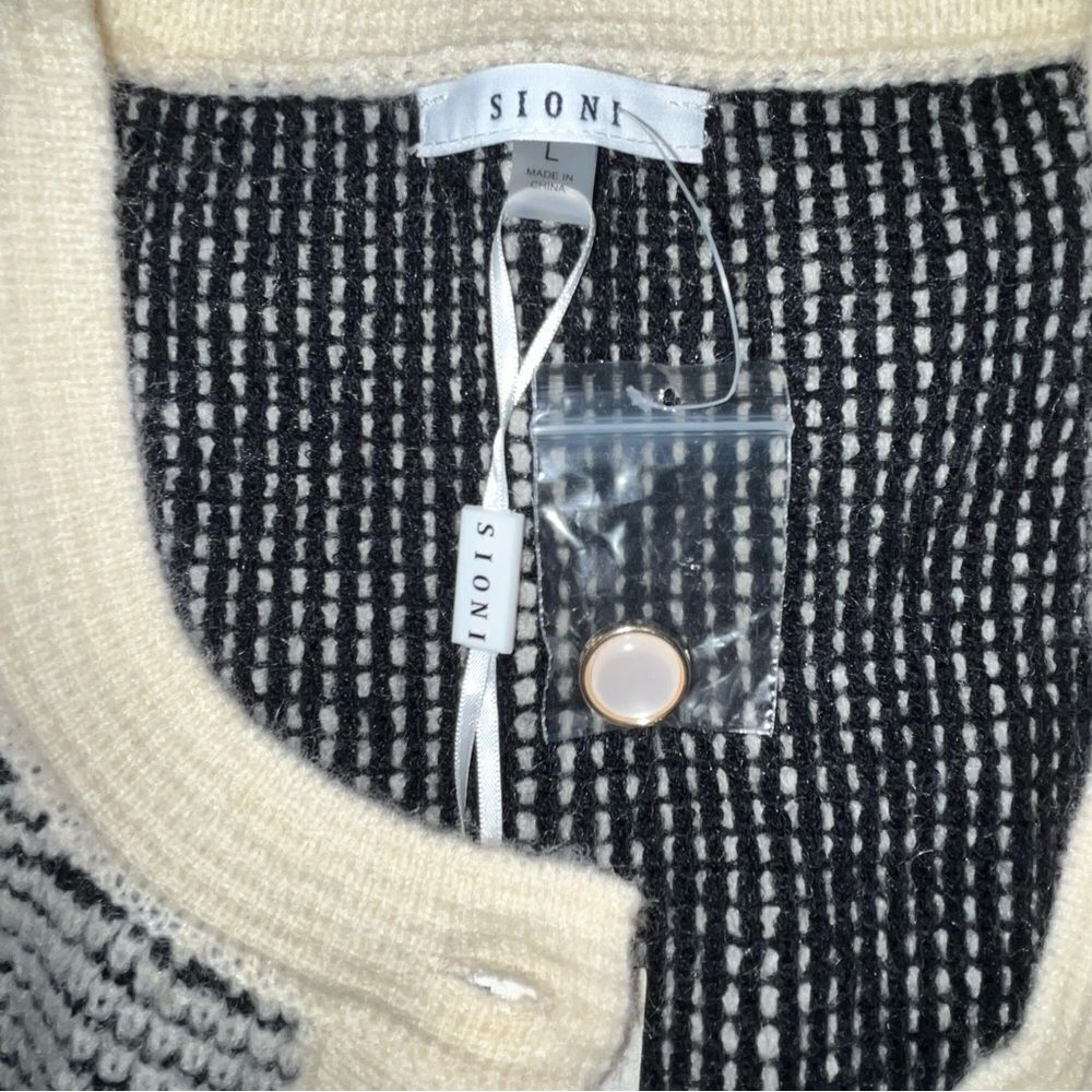 Sioni / Two piece Cardigan and Skirt Set - Picture 5 of 11